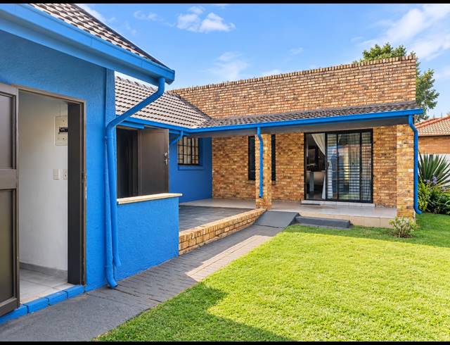 3 BEDROOM FREESTANDING FOR SALE IN CRYSTAL PARK